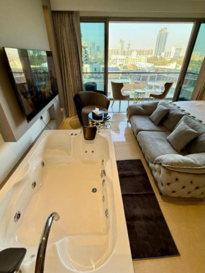 New Private Turkish Luxe Jacuzzi Studio